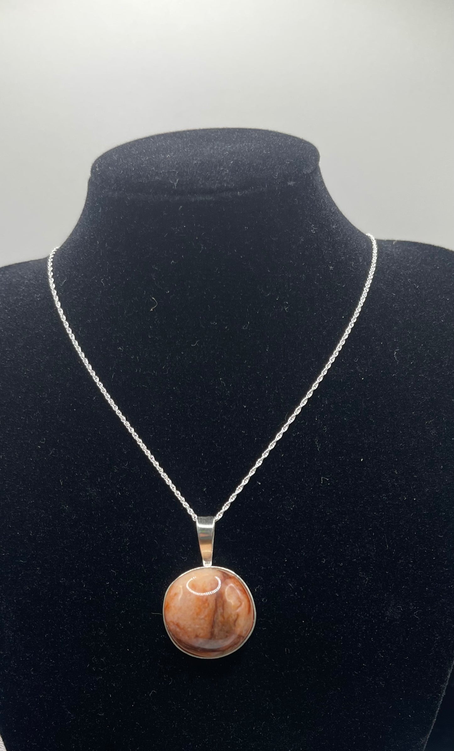 20mm Hartland Carnelian Pendant