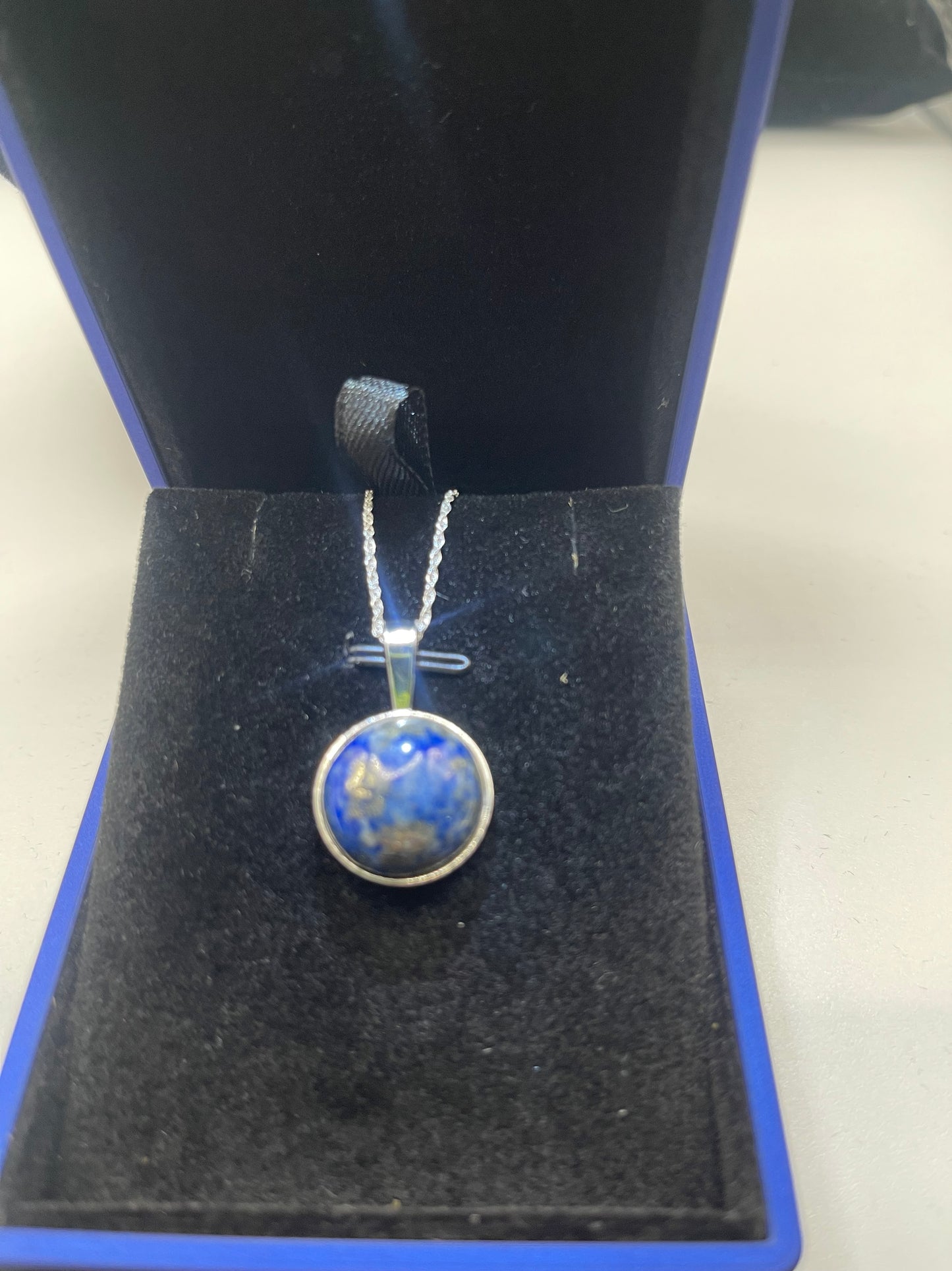 17ct Lapis Pendant