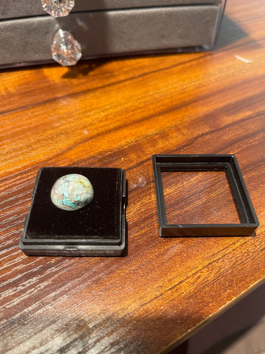 Natural art, 17ct Chrysocolla in quartz anchor