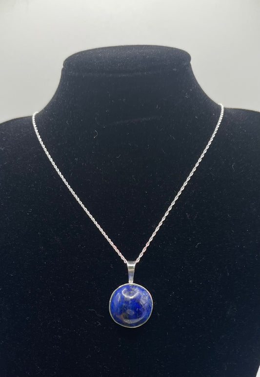 18ct Lapis Pendant