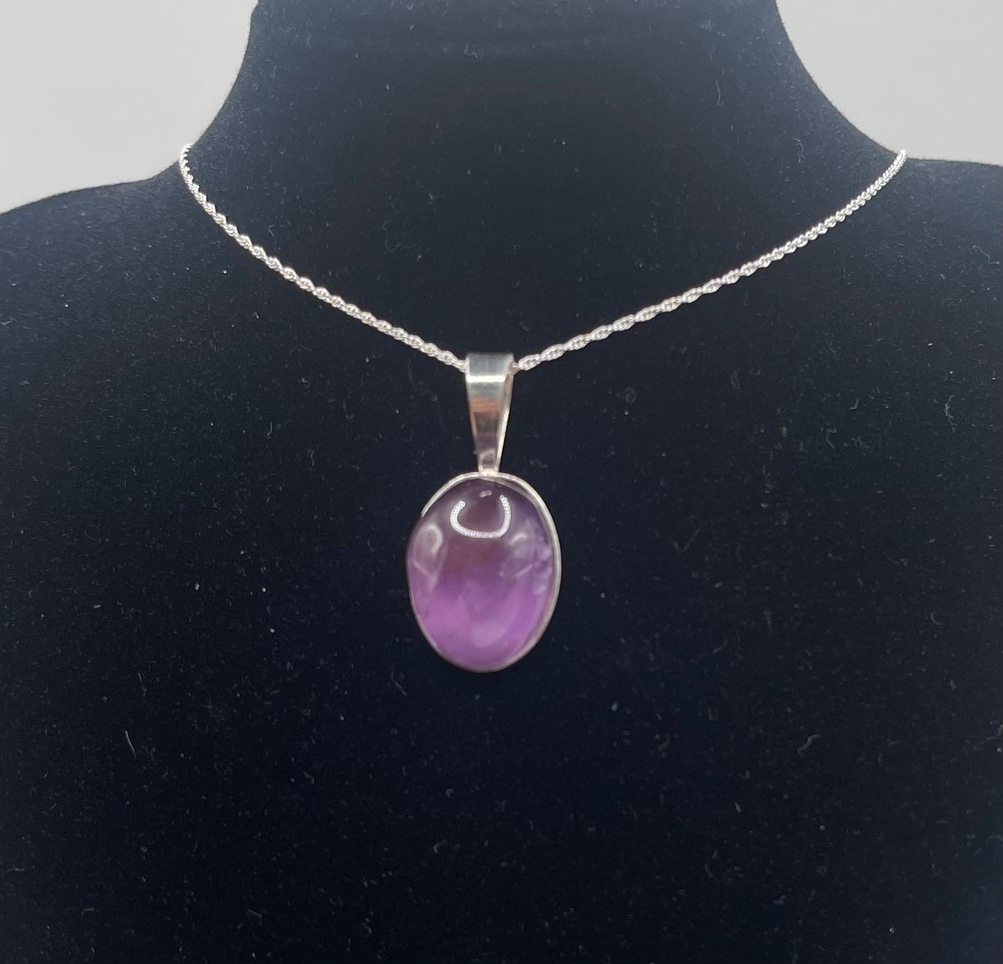 15 ct Oval Rwandan Amethyst Pendant
